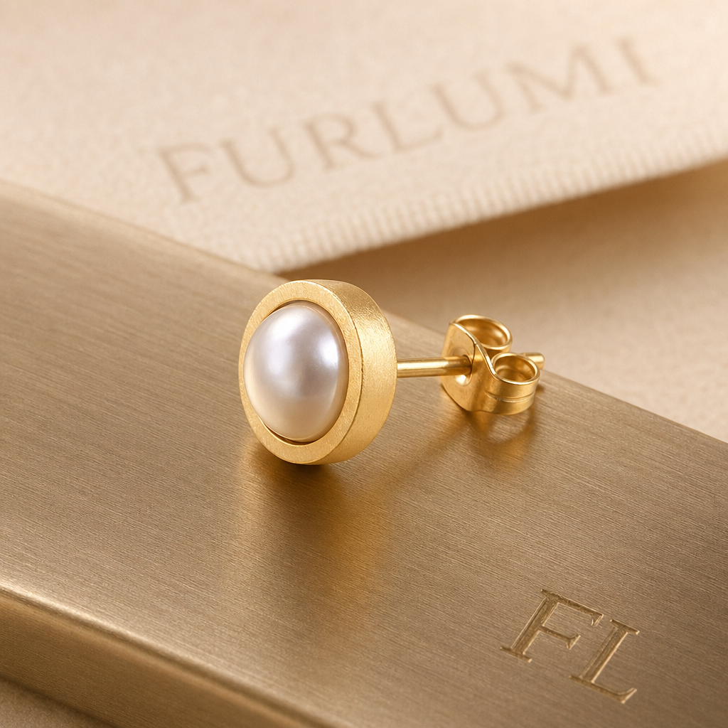 The Half Pearl detail 01 image.