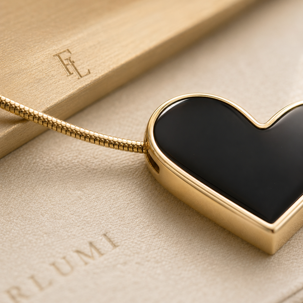 The Heart, on shell detail 01 image.